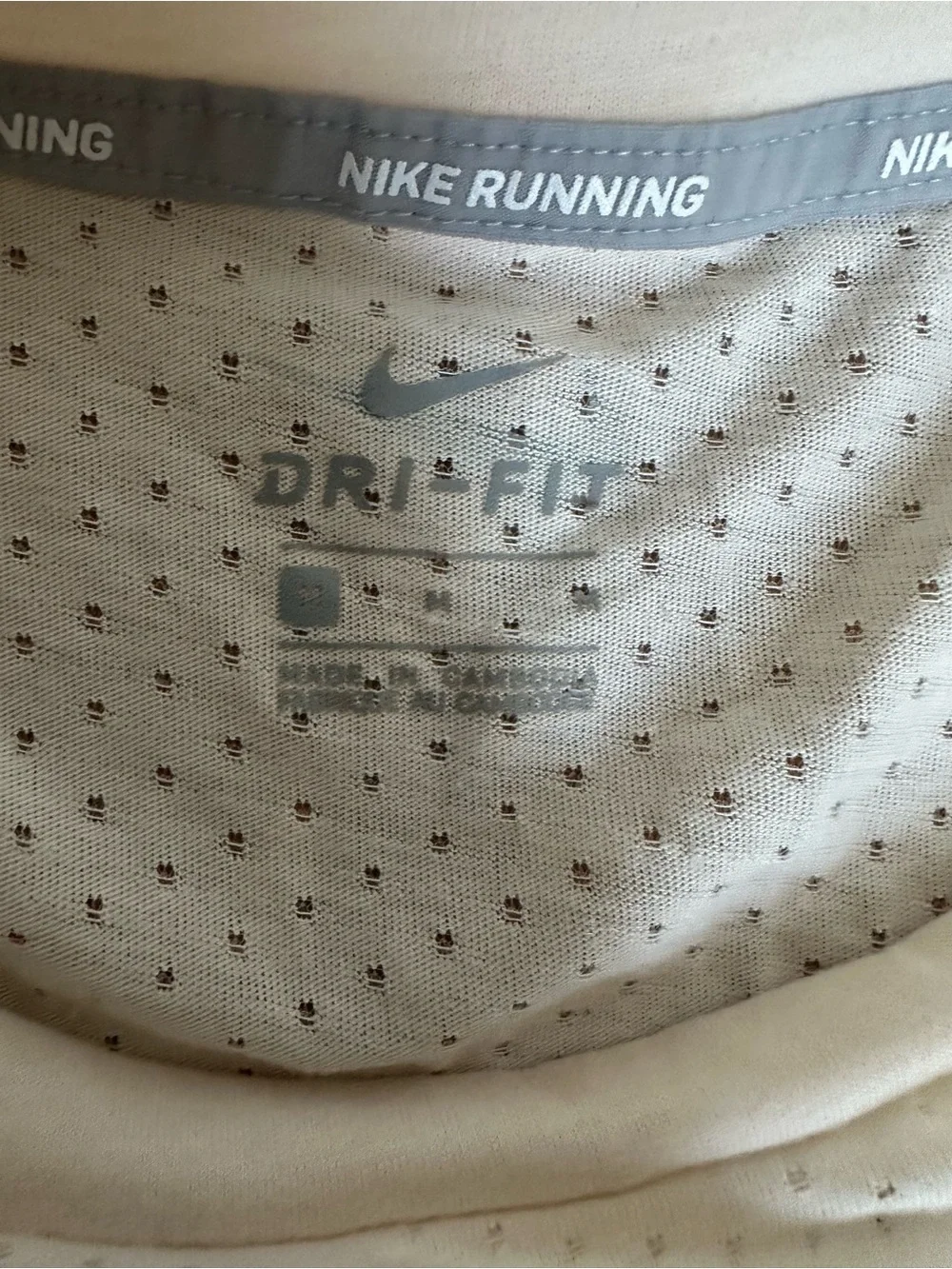Nike women’s crop